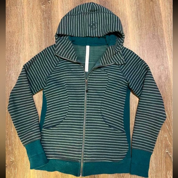 Lululemon scuba full – zip hoodie sz 6. - Picture 2 of 2